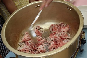 IMG_2042 IMG_2042