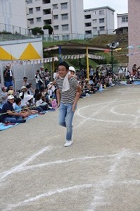2351